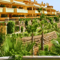 &copy; Landscape Group ★★★★★ (19)